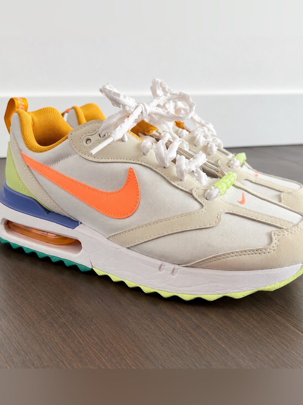 Nike Air Max Dawn Peach Cream Light Thistle Women’s 7.5